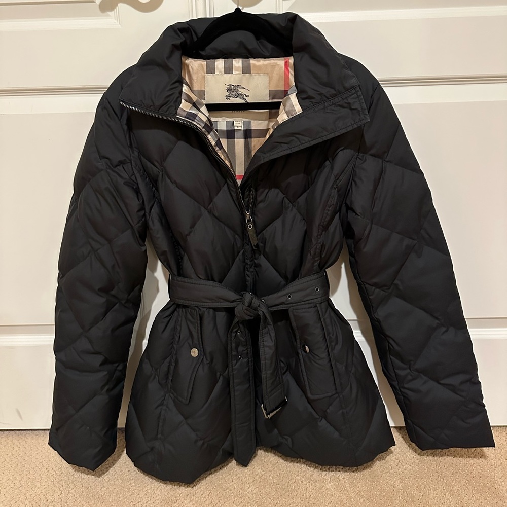 Burberry 100% Goose Down Puffer Coat with belt and detachable hood
